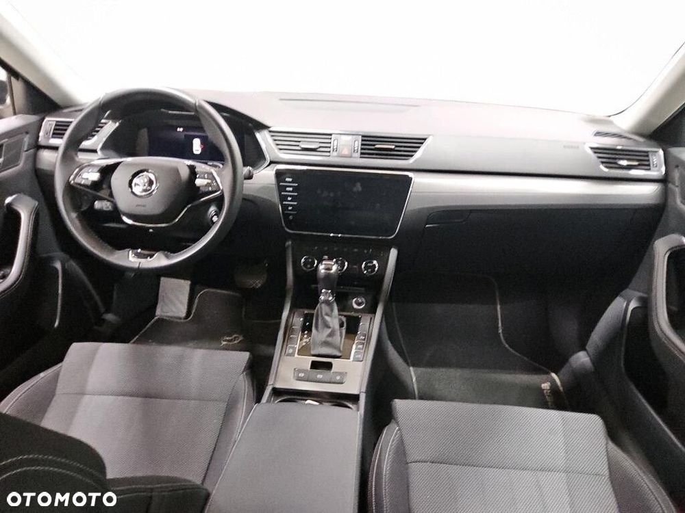 Skoda Superb 2.0 TDI SCR Style DSG - 8