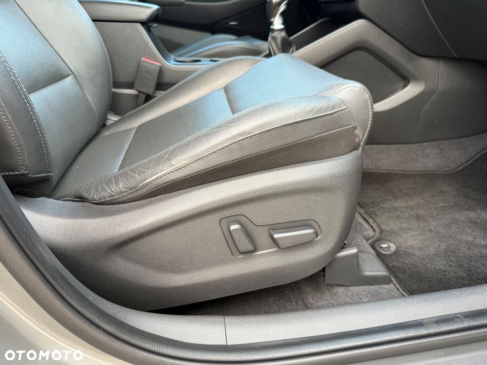 Hyundai Tucson 1.6 CRDi Comfort 2WD - 24
