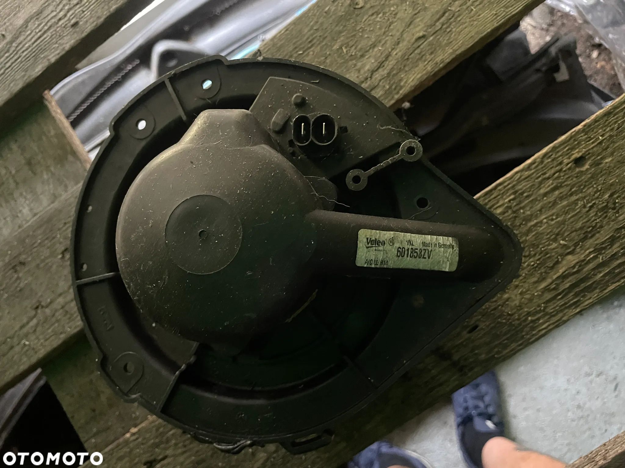 WENTYLATOR DMUCHAWA AUDI A4 B5 601858ZV - 1