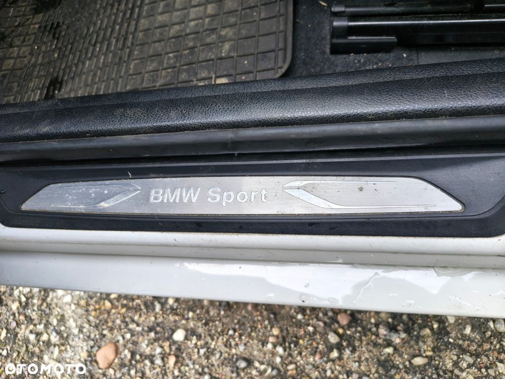 BMW Seria 1 118d Sport Line - 28