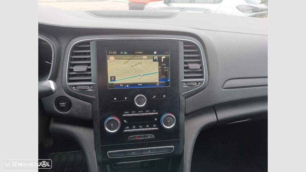 Renault Mégane 1.5 Blue dCi Limited - 10