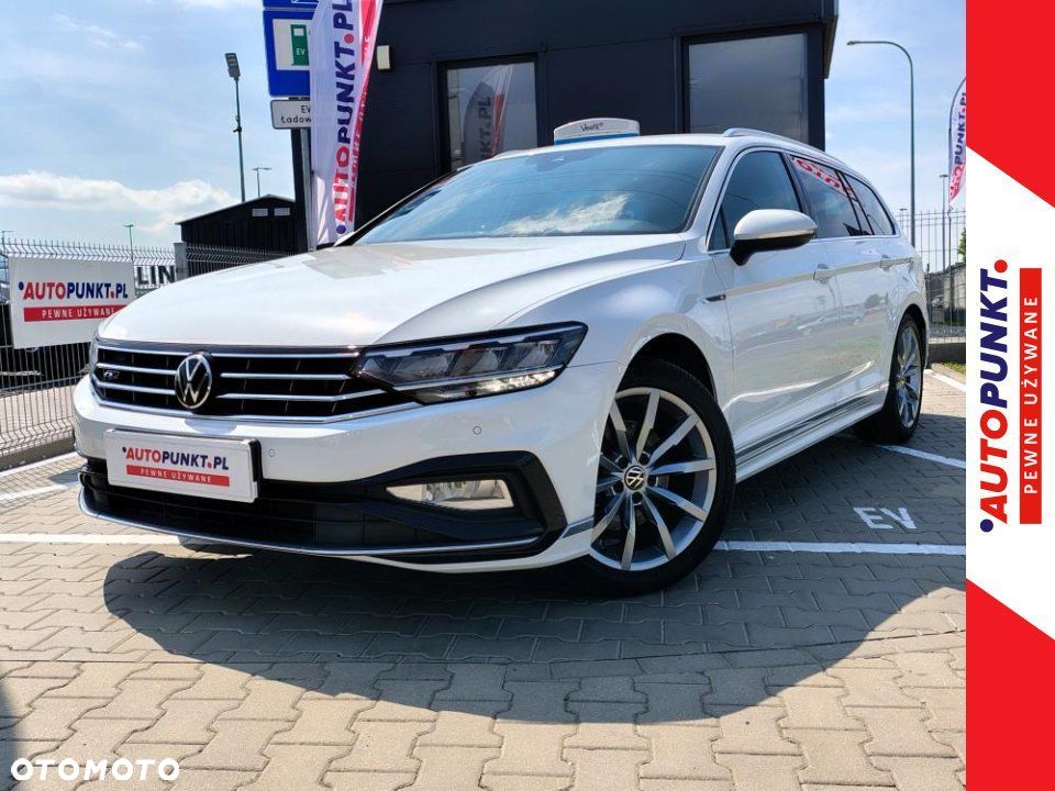 Volkswagen Passat - 1