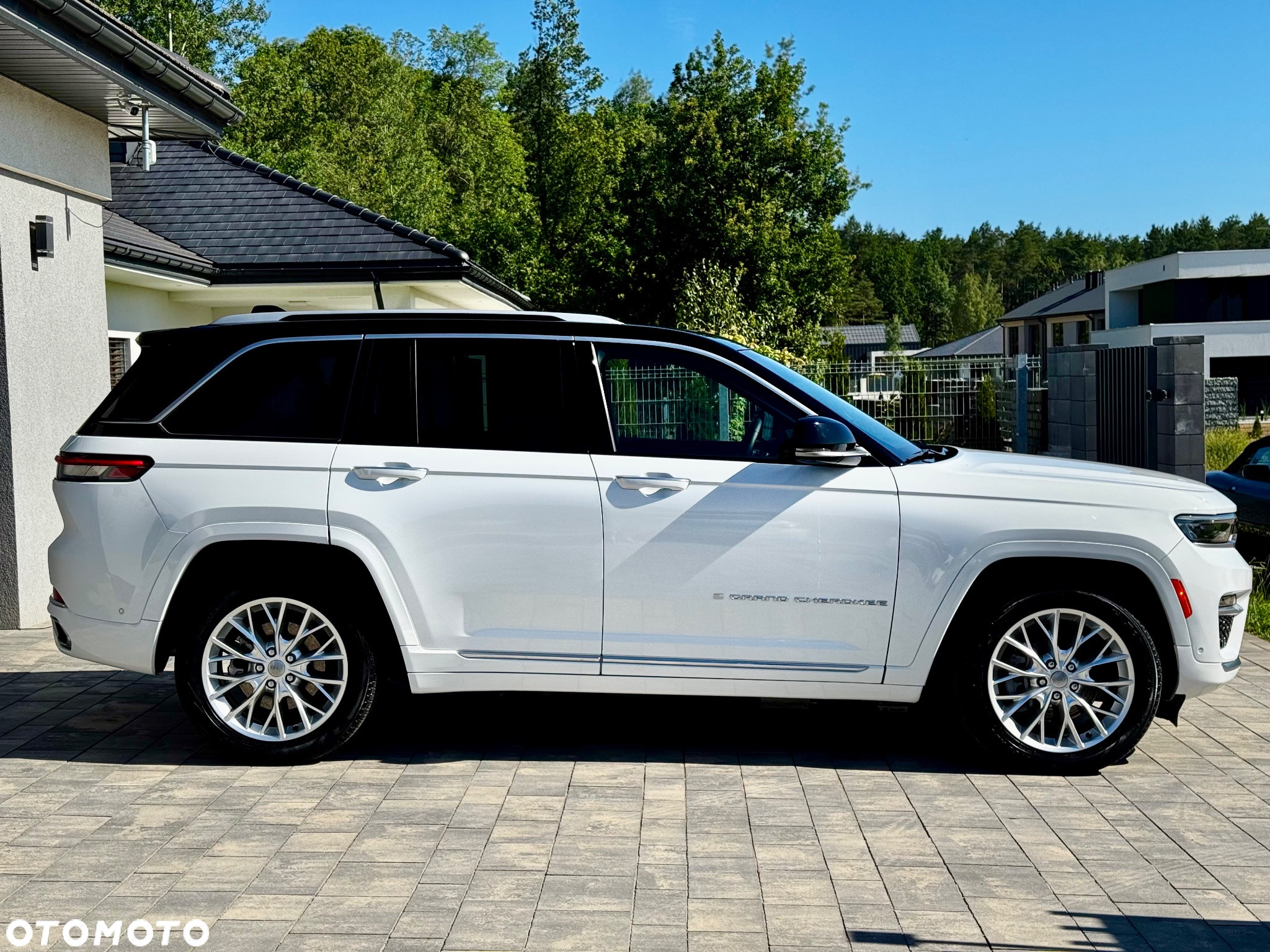 Jeep Grand Cherokee 2.0 4xe Plug-in Hybrid Automatik Summit Reserve - 13