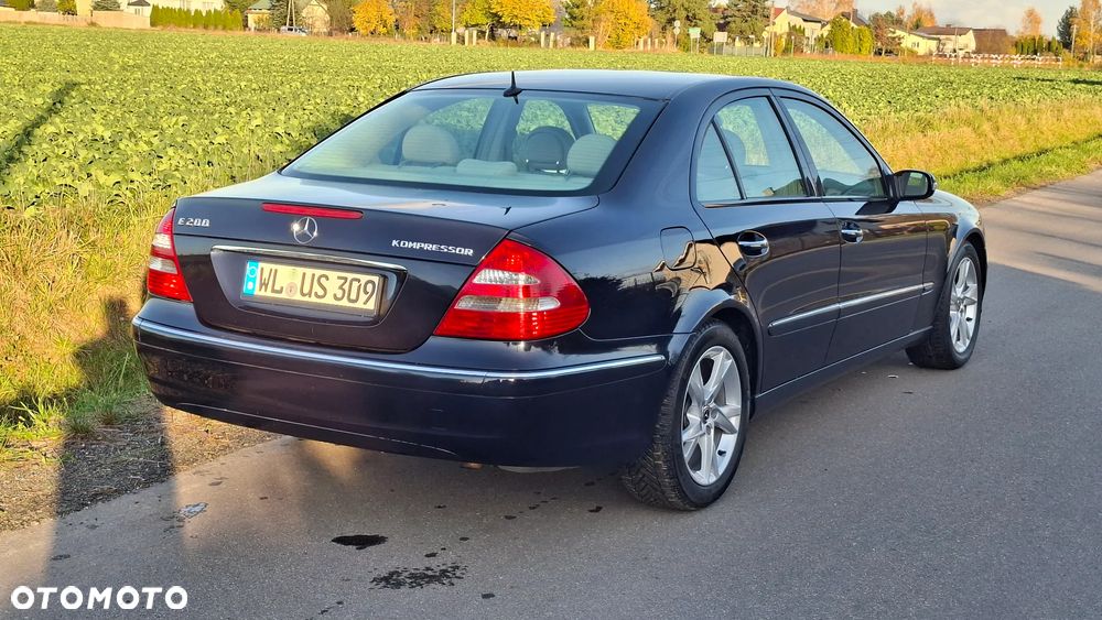 Mercedes-Benz Klasa E 200 Kompressor Automatik Elegance - 32