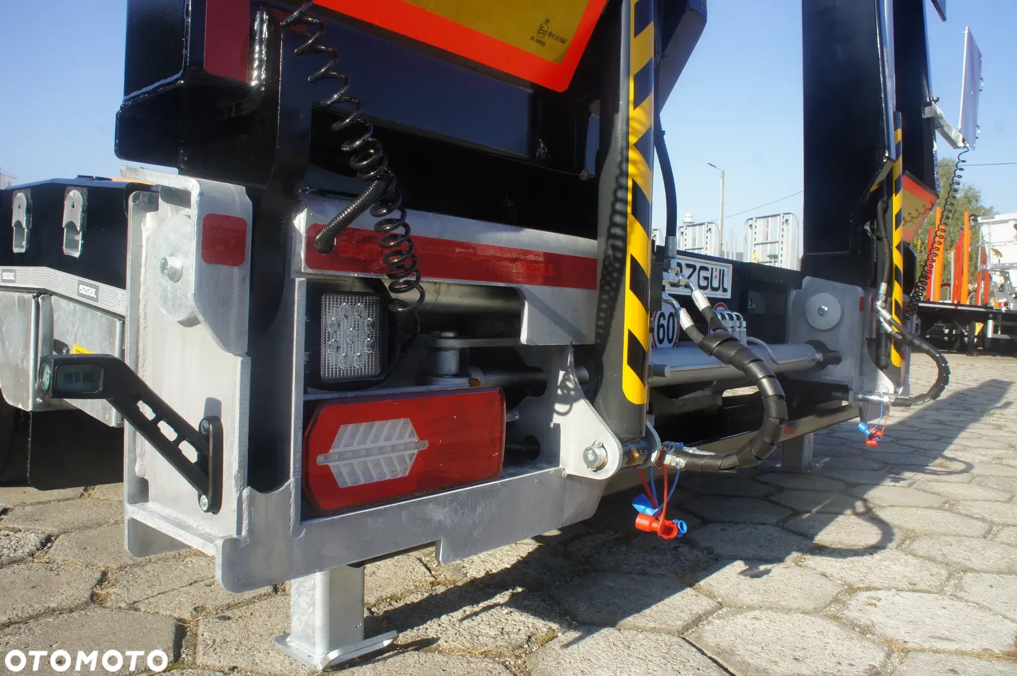 Inny MEGA Trailers / Naczepa niskopodłogowa z rozsuwanym pokładem o 5,00 m, dł. 18.600 - 13