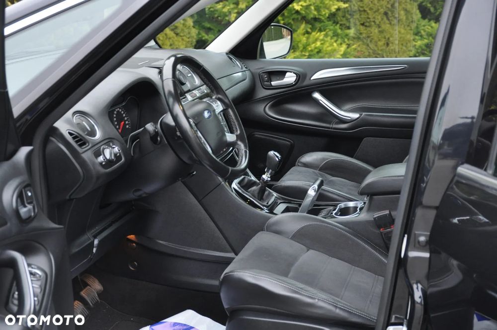 Ford S-Max - 27