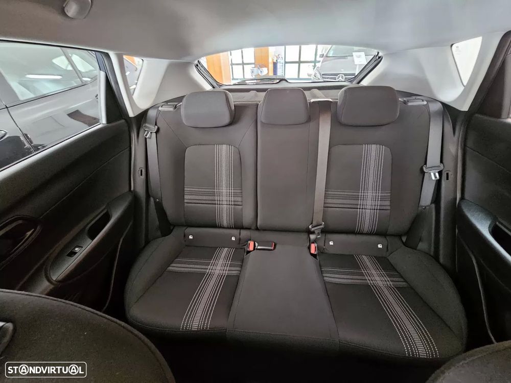 Hyundai Bayon 1.2 Pure - 10
