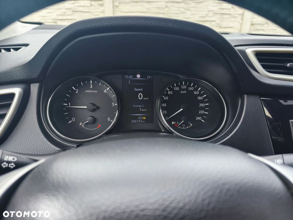 Nissan Qashqai 1.5 dCi N-Connecta - 11