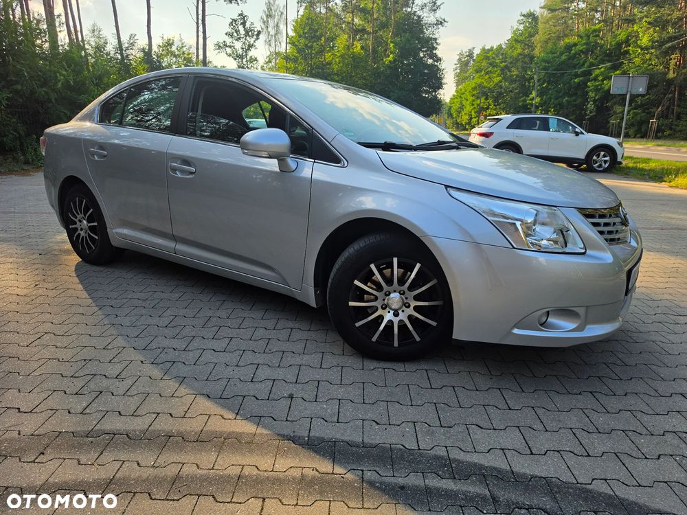 Toyota Avensis 1.8 Executive - 18