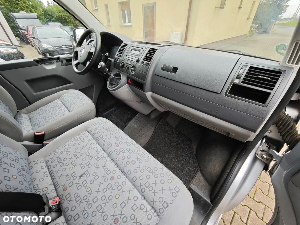 Volkswagen Transporter - 28
