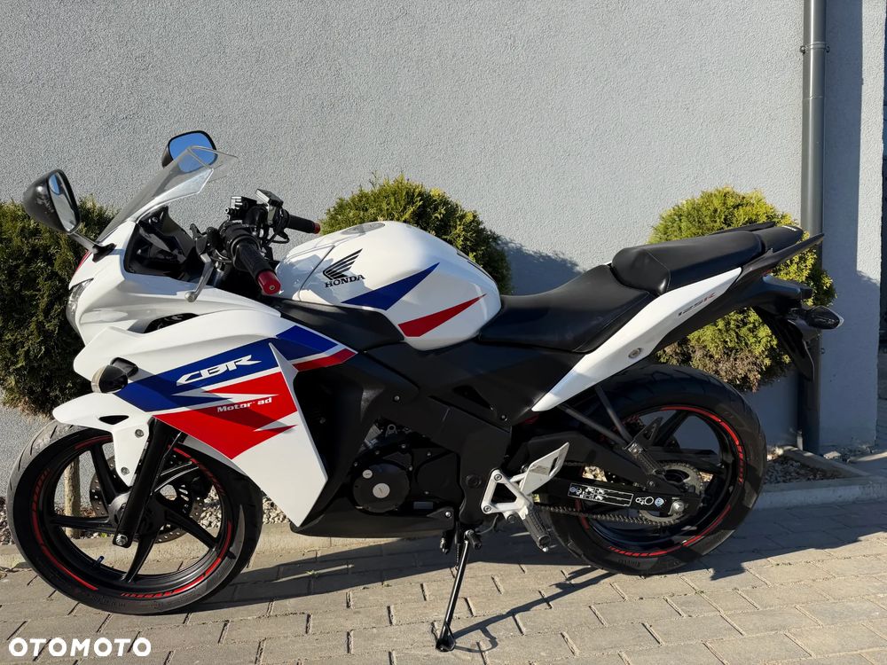 Honda CBR - 27