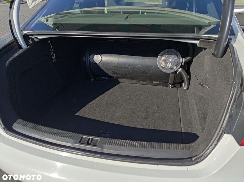 Audi A4 Limousine - 12