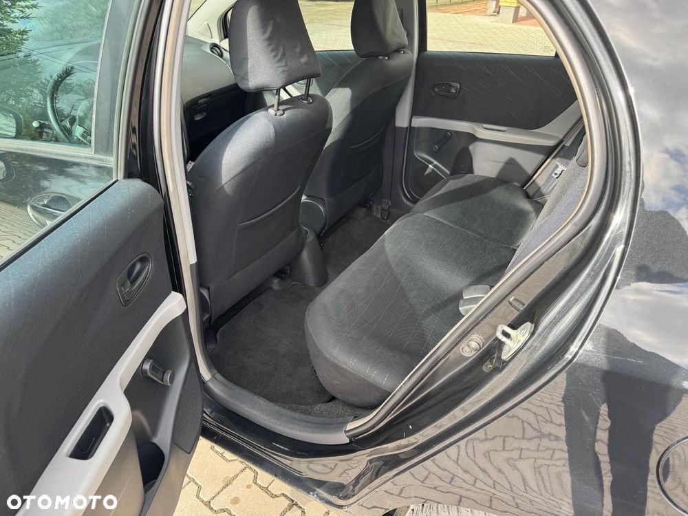 Toyota Yaris - 6