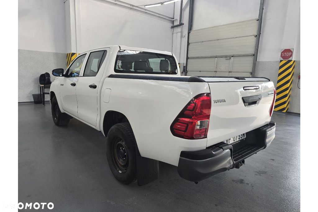 Toyota Hilux - 4