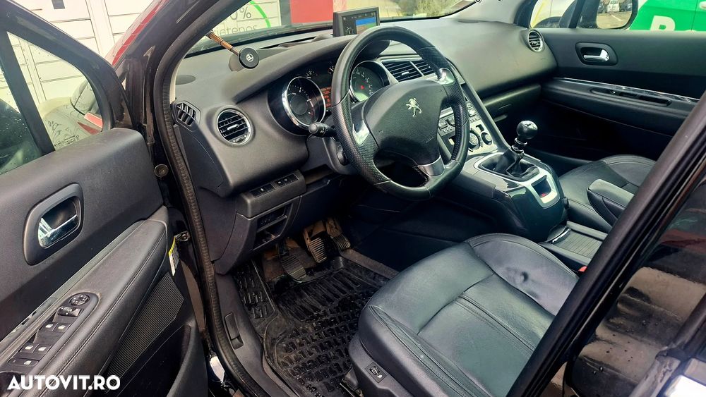 Peugeot 5008 - 9