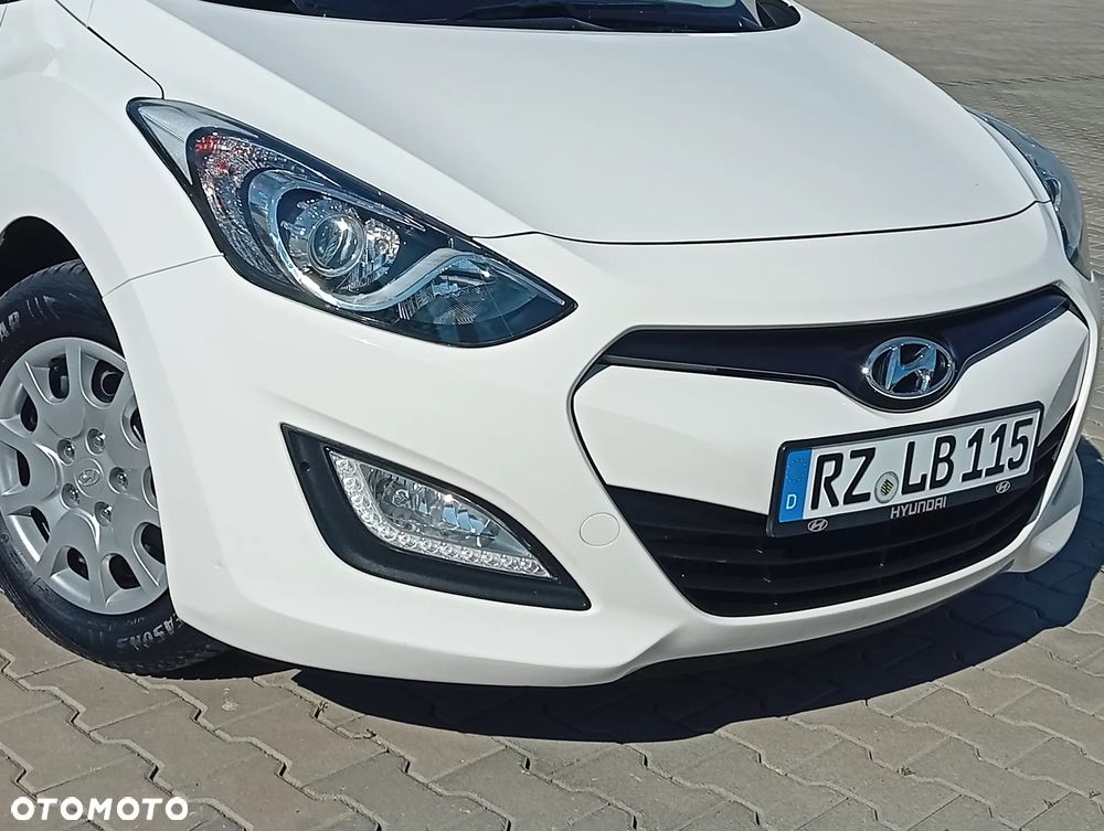 Hyundai i30 1.4 Blue Comfort - 22