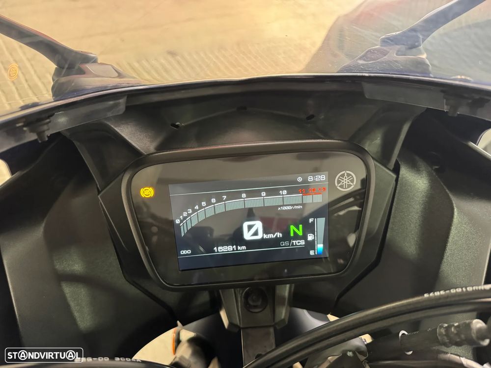 Yamaha YZF 125 R - 6