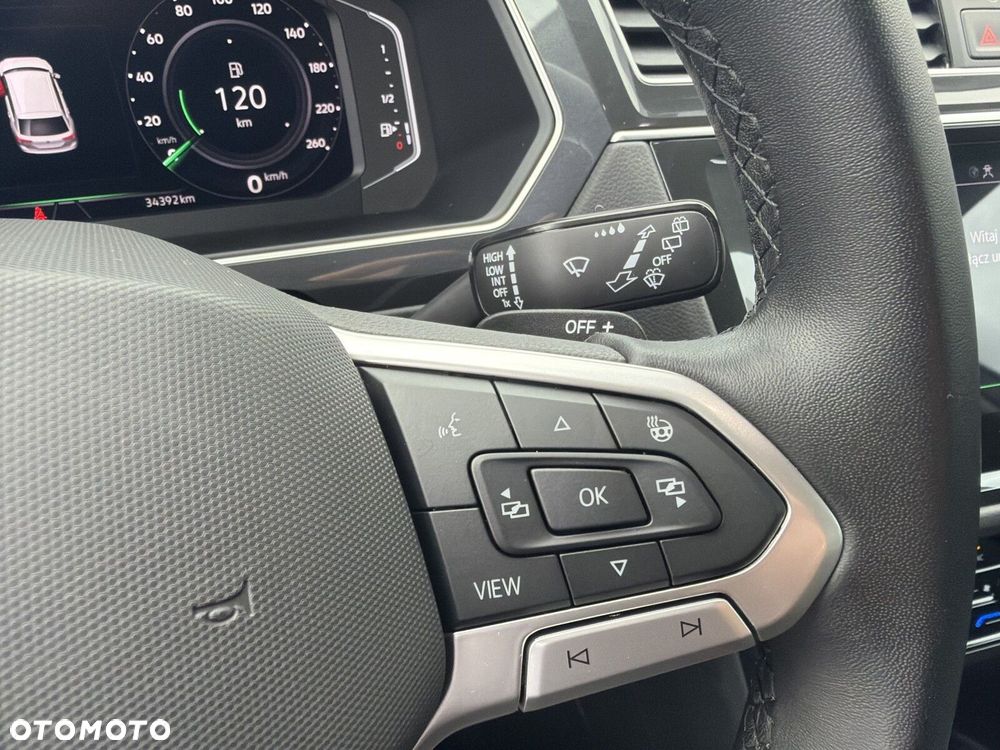 Volkswagen Tiguan - 21