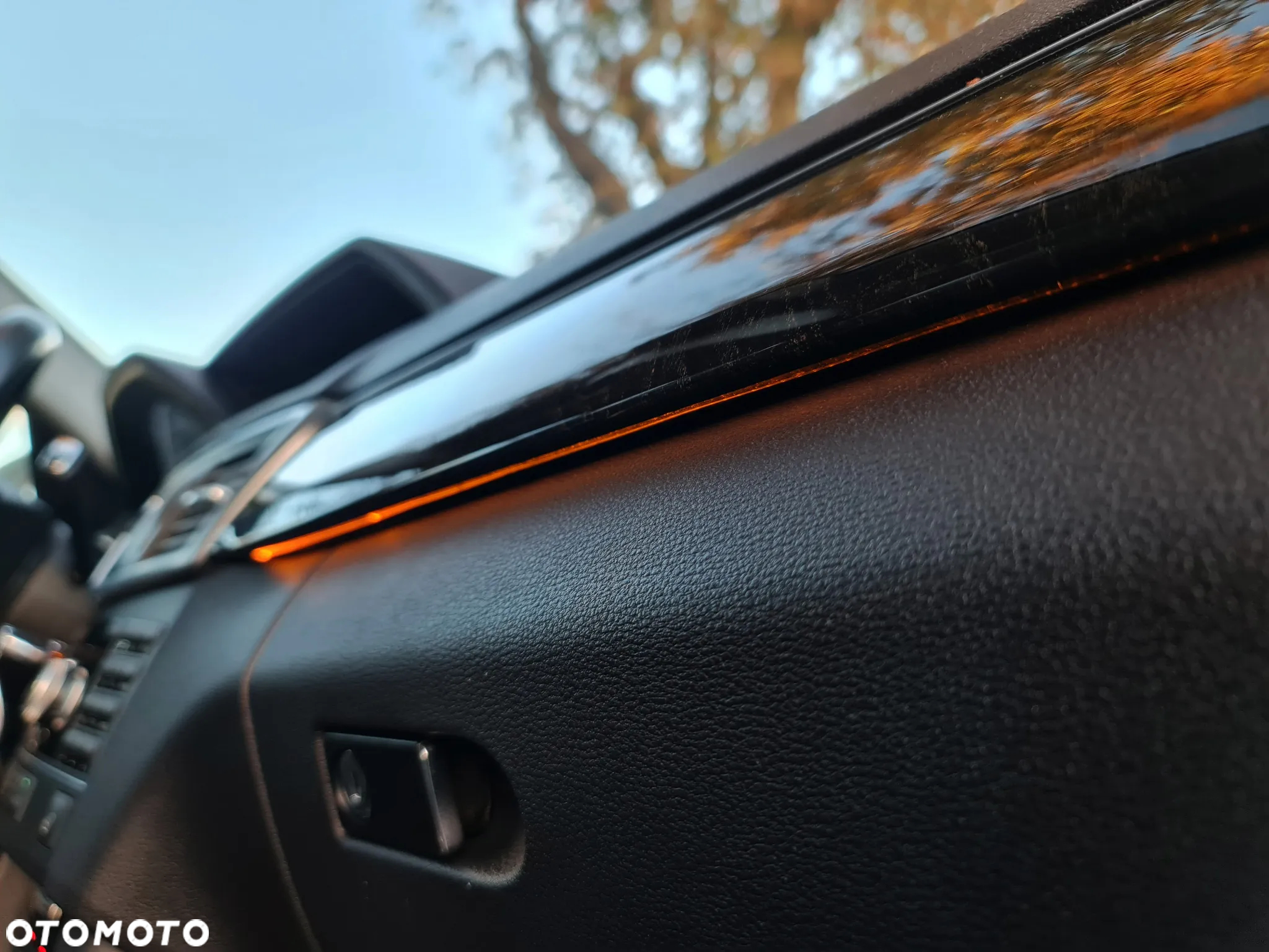 Mercedes-Benz Klasa E 200 CGI BlueEffICIENCY Avantgarde - 11
