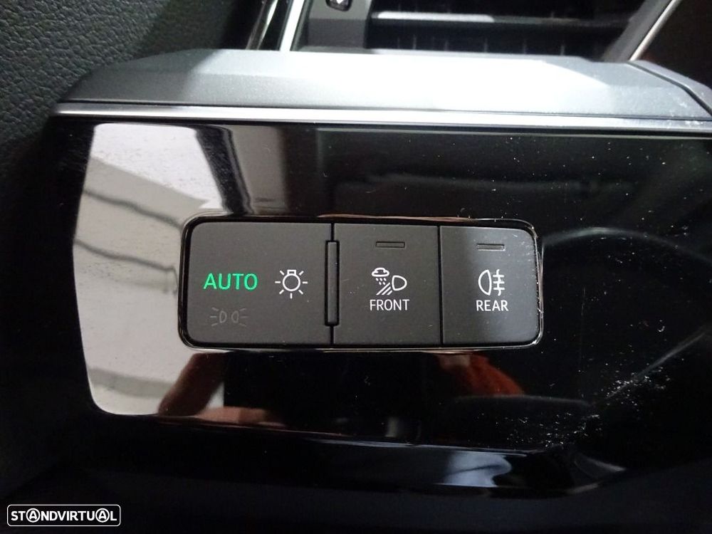 Audi Q8 e-Tron Sportback 55 quattro Advanced - 9