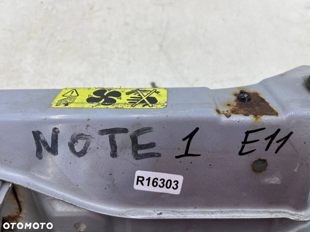 Pas przedni Nissan Note I E11 06-12r. wzmocnienie górne pasa maski oryginalne zamek - 16