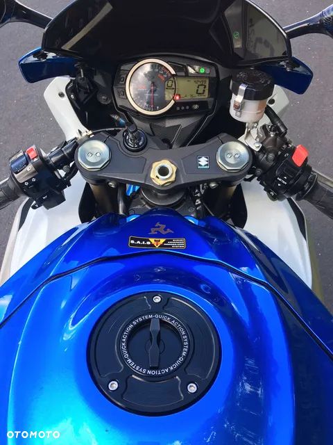 Suzuki GSX-R - 10