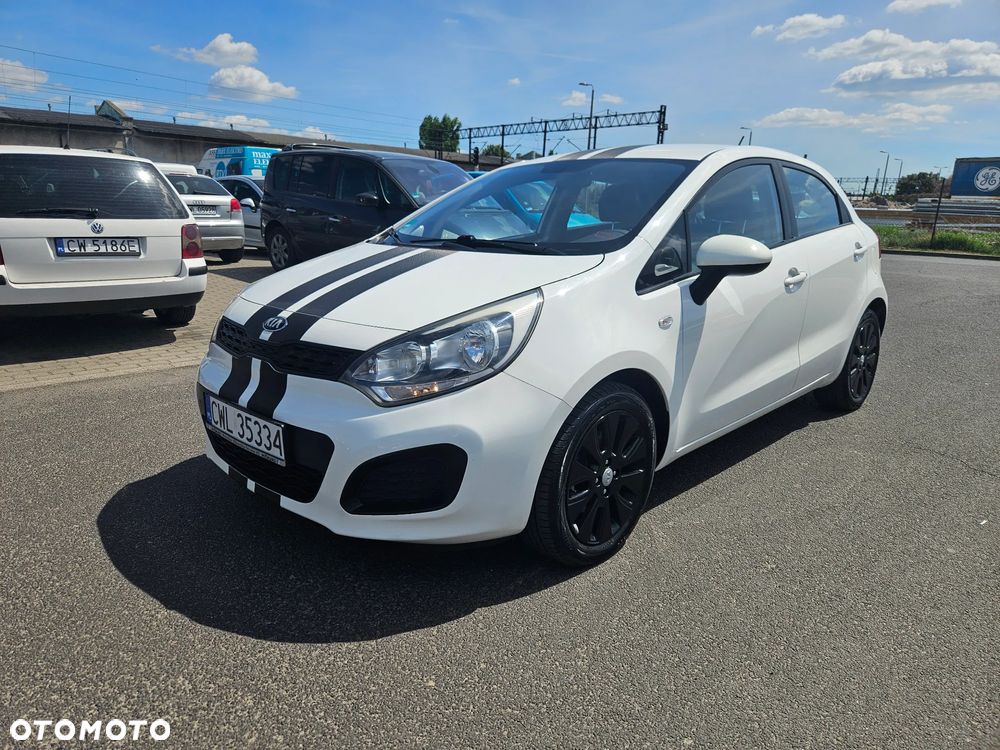 Kia Rio 1.2 Dream Team Edition - 1