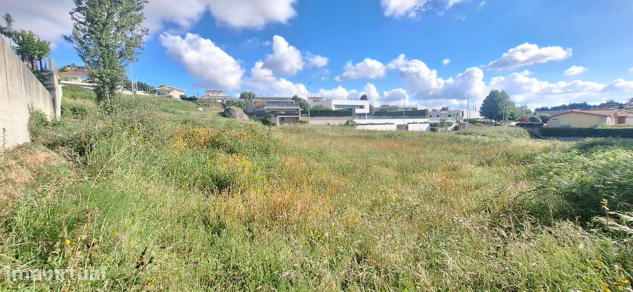 Lote de terreno com 1054 m², na encosta da Penha, para moradia. - Grande imagem: 3/6
