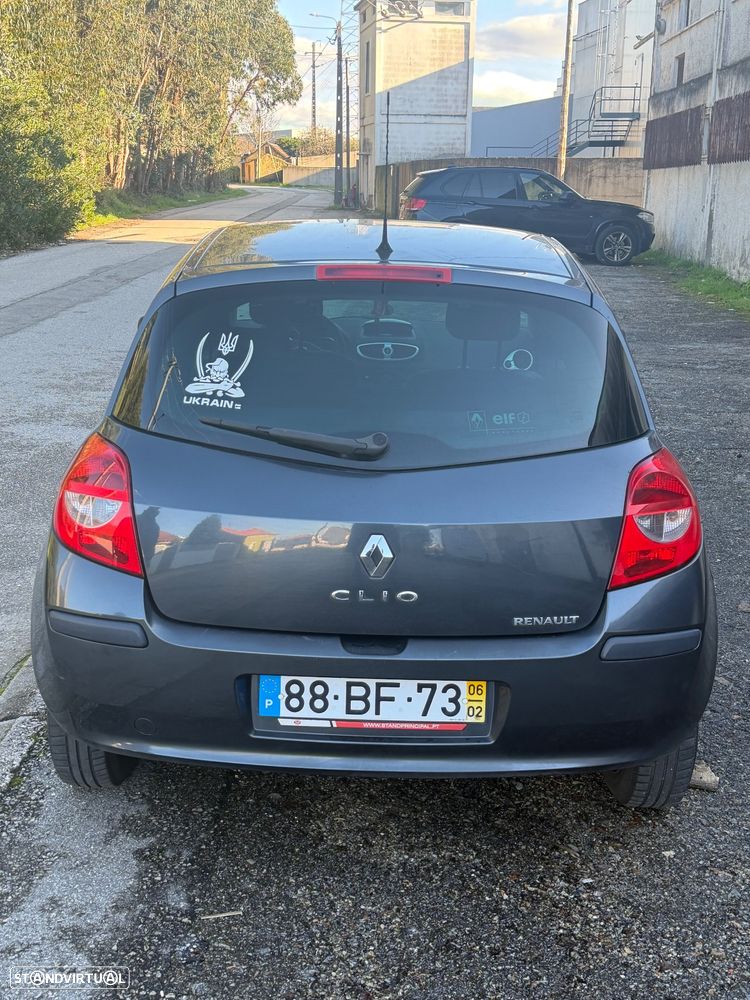 Renault Clio 1.2 16V Pack - 7