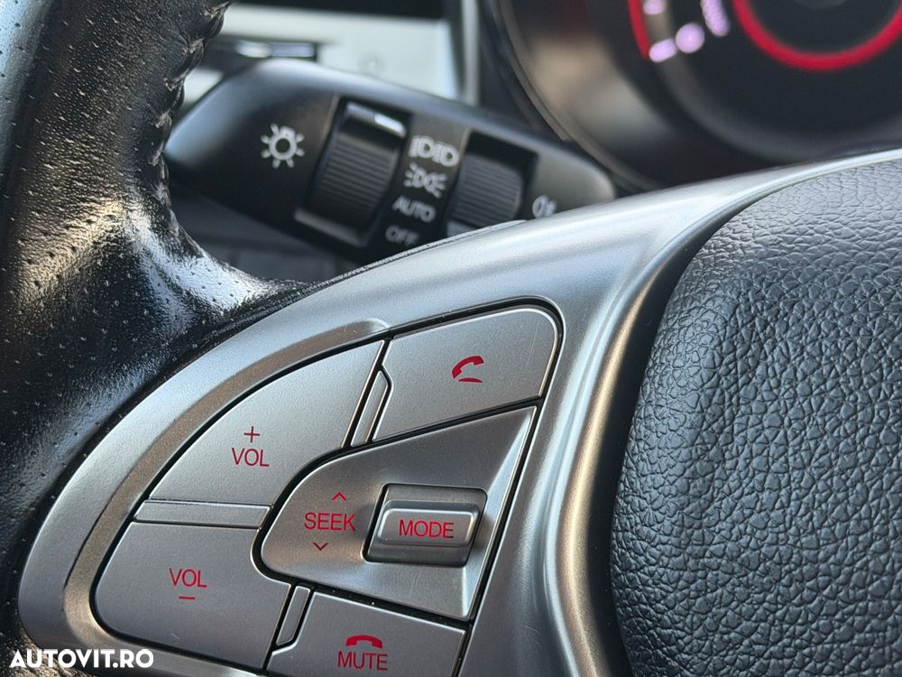 SsangYong Tivoli - 30