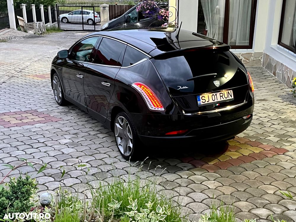 Lancia Delta 1.6 MultiJet Oro - 8