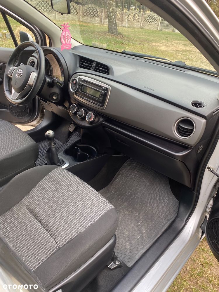Toyota Yaris - 35