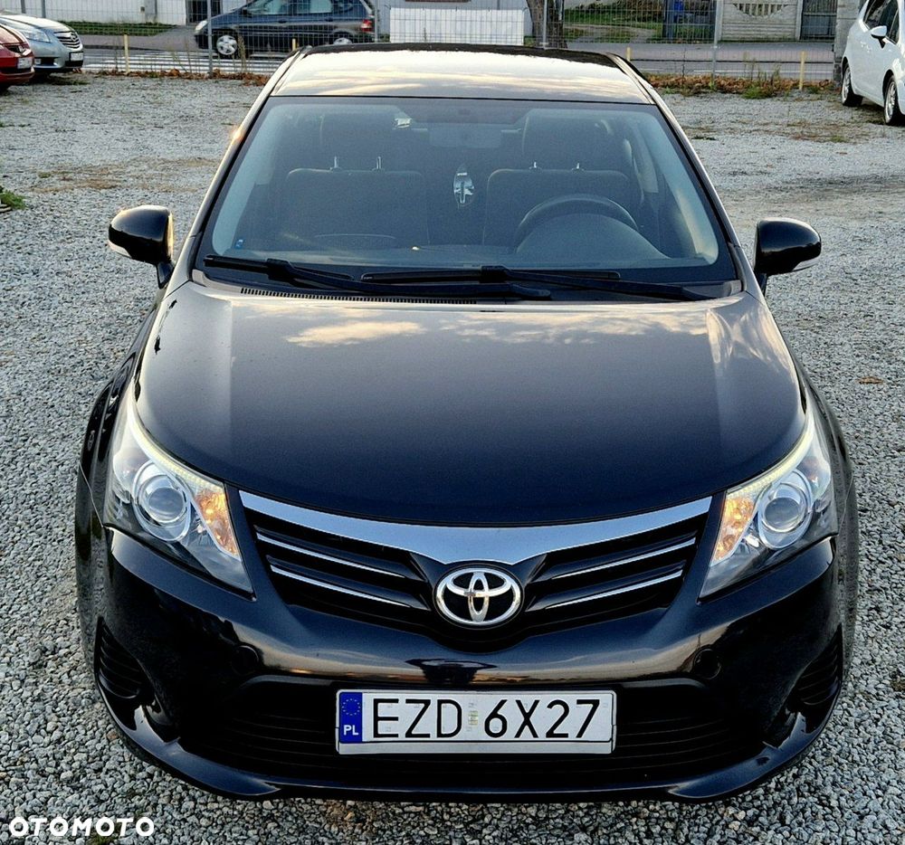 Toyota Avensis 2.0 D-4D Sol - 11