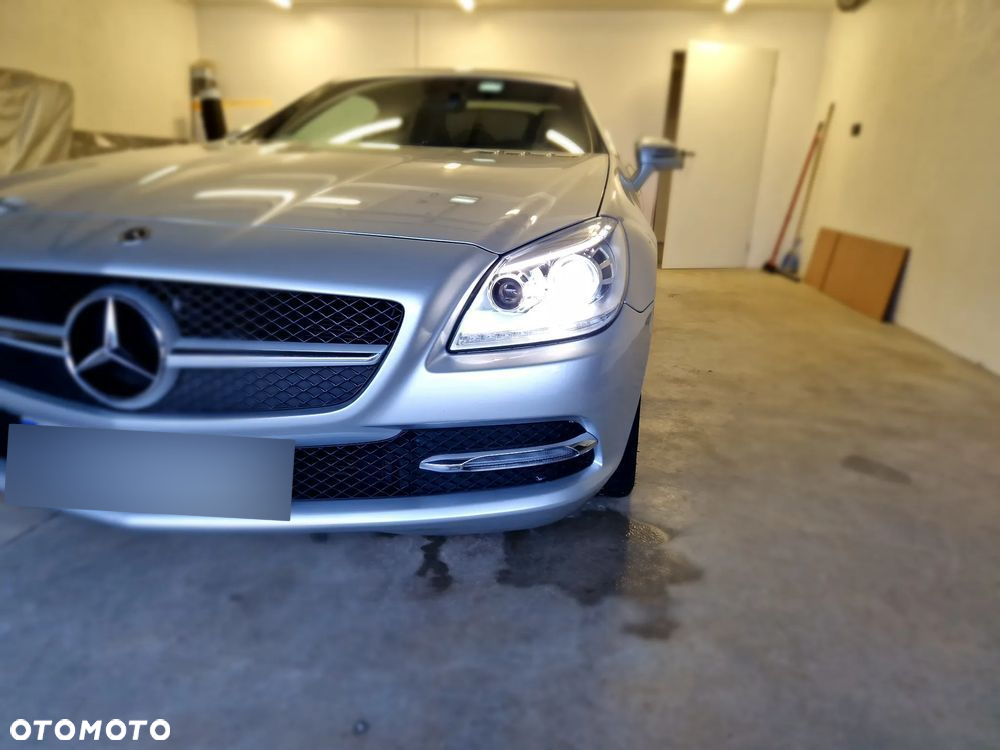 Mercedes-Benz SLK 250 (BlueEFFICIENCY) 7G-TRONIC - 10