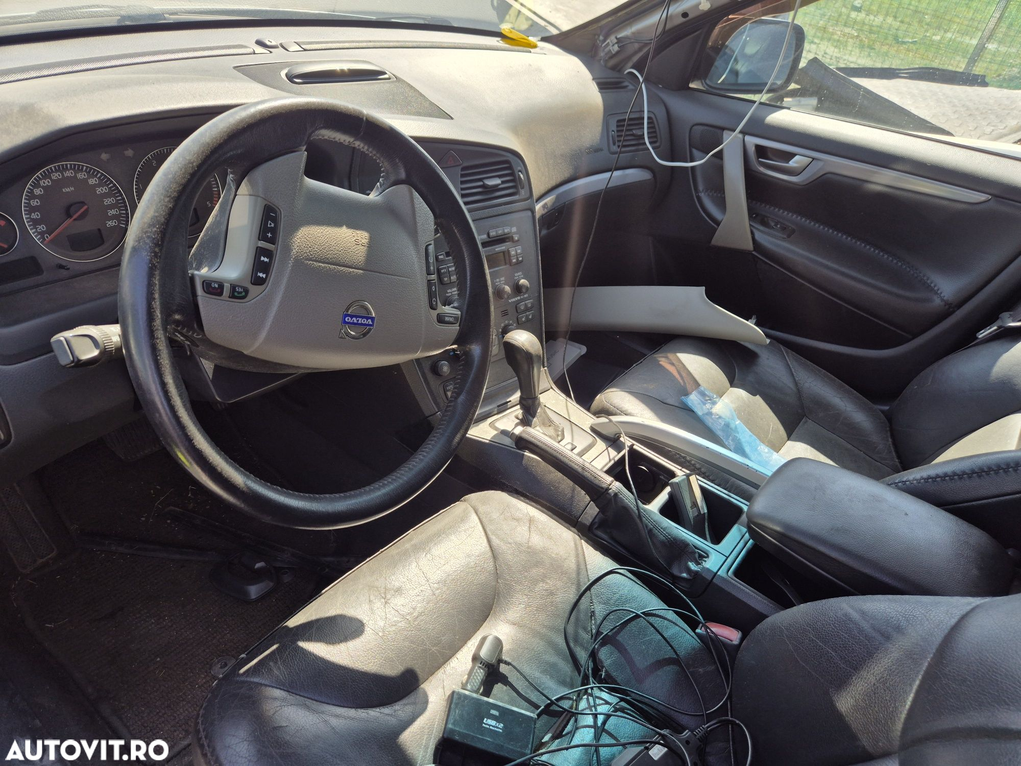 Dezmembram Volvo XC70 2004 2.4jtd 4x4 AUTOMAT - 5