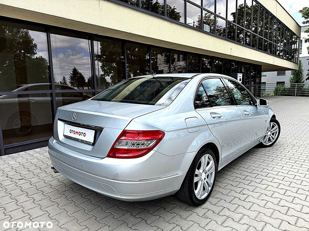 Mercedes-Benz Klasa C 200 (BlueEFFICIENCY) 7G-TRONIC Avantgarde - 3