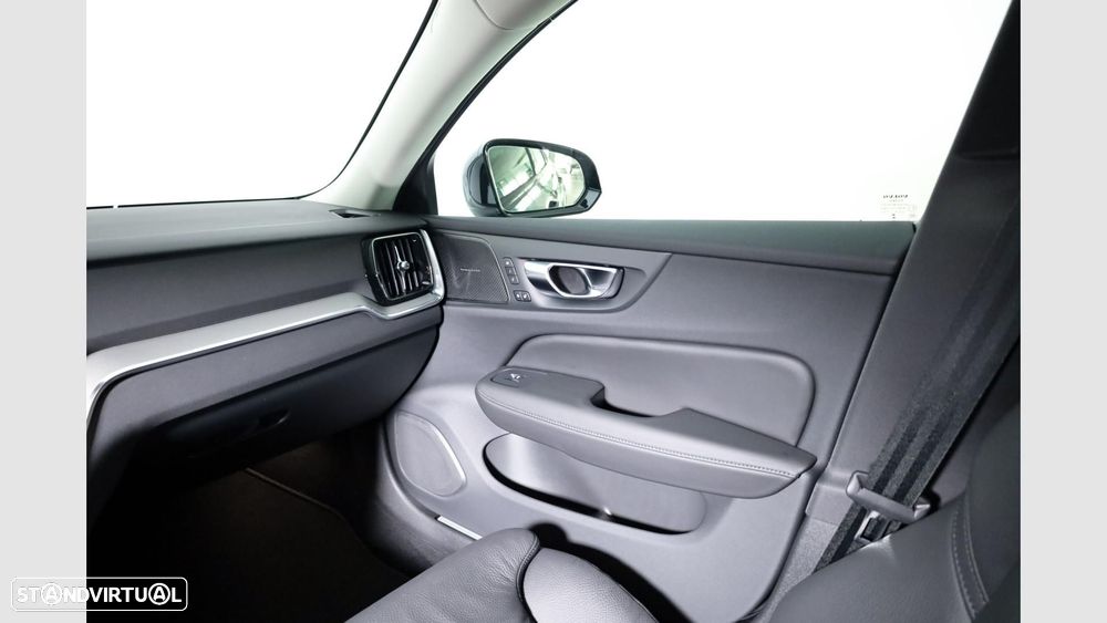 Volvo V60 2.0 T6 AWD TE Plus Dark - 21