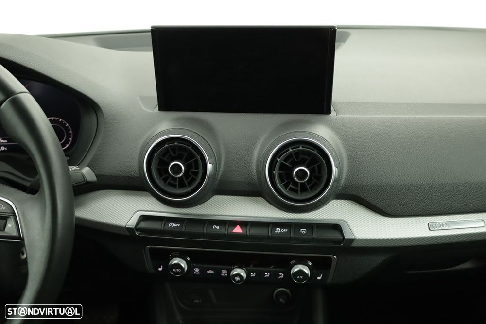 Audi Q2 35 TFSI Advanced S tronic - 9