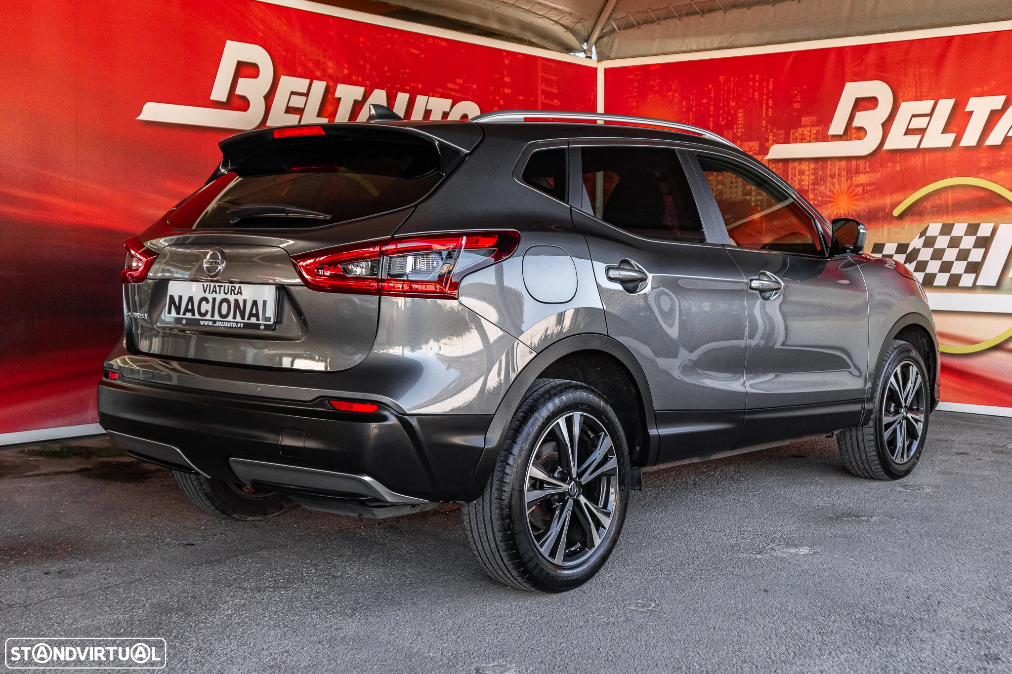 Nissan Qashqai 1.5 dCi N-Connecta J18 - 5