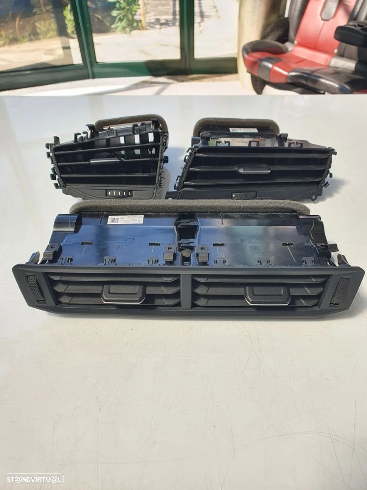 GRELHA SOFAGEM VOLKSWAGEN POLO 2017-