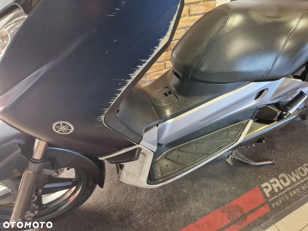 Yamaha X-max - 20