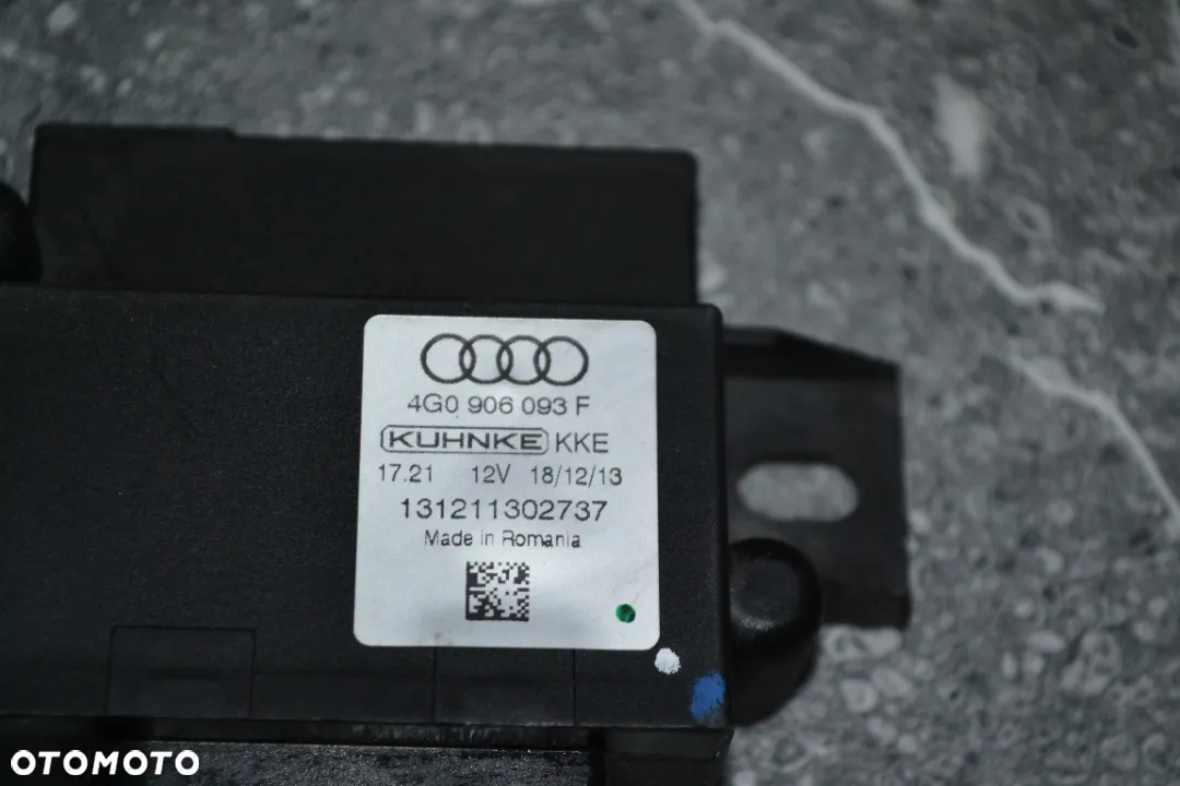AUDI A4 B8 A5 Q5 A6 C7 A7 STEROWNIK MODUŁ POMPY PALIWA 4G0906093F - 2