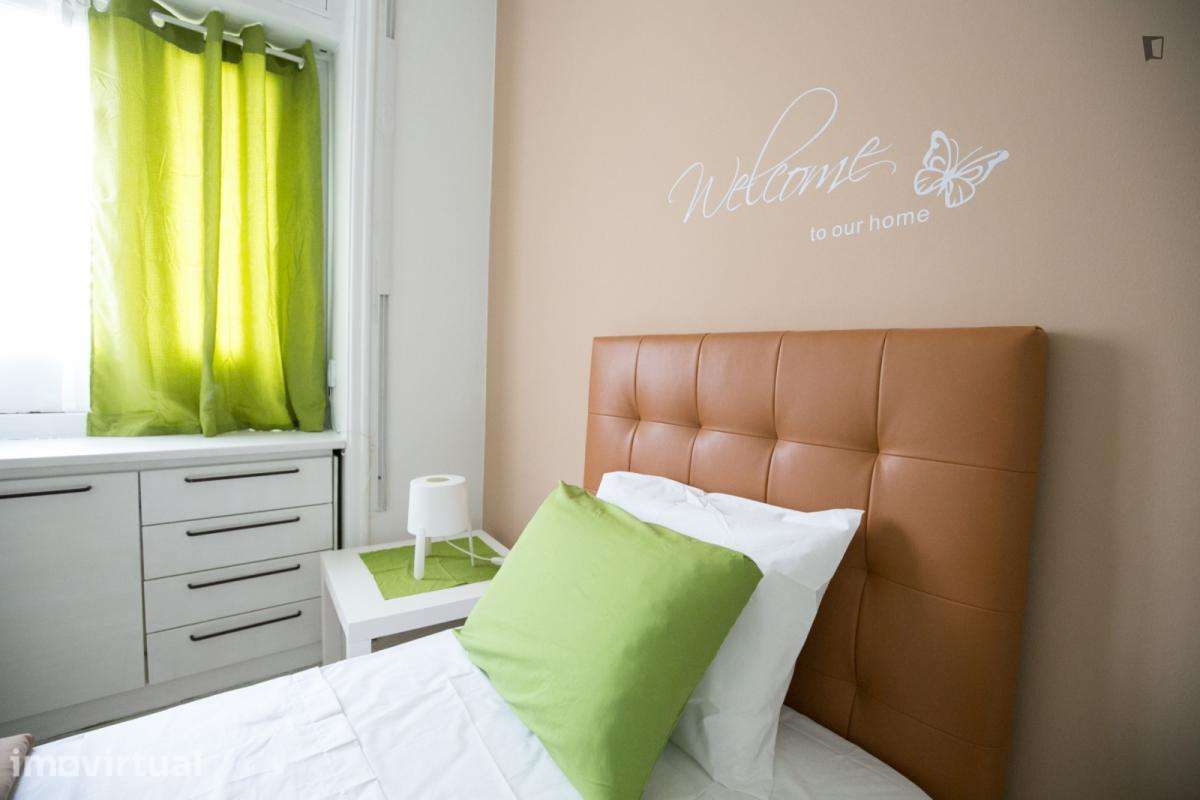 Quarto - localizado em Saldanha Lisbon - Grande imagem: 3/29