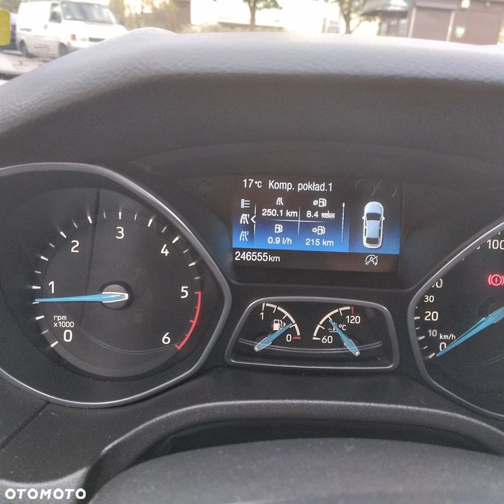 Ford Focus 2.0 TDCi Titanium ASS - 36