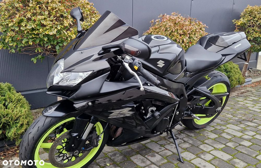 Suzuki GSX-R - 26