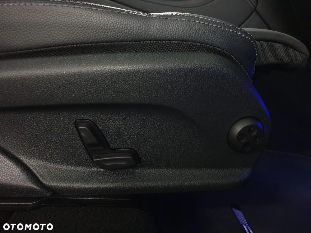 Mercedes-Benz GLC 300 de 4Matic 9G-TRONIC AMG Line Plus - 34