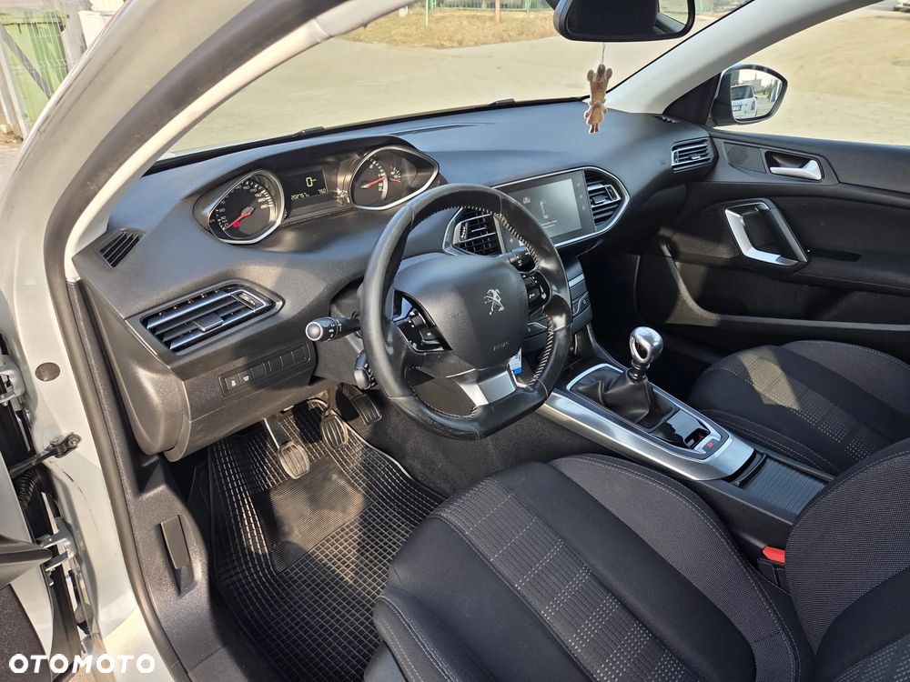 Peugeot 308 BlueHDi 120 Stop & Start Active - 8