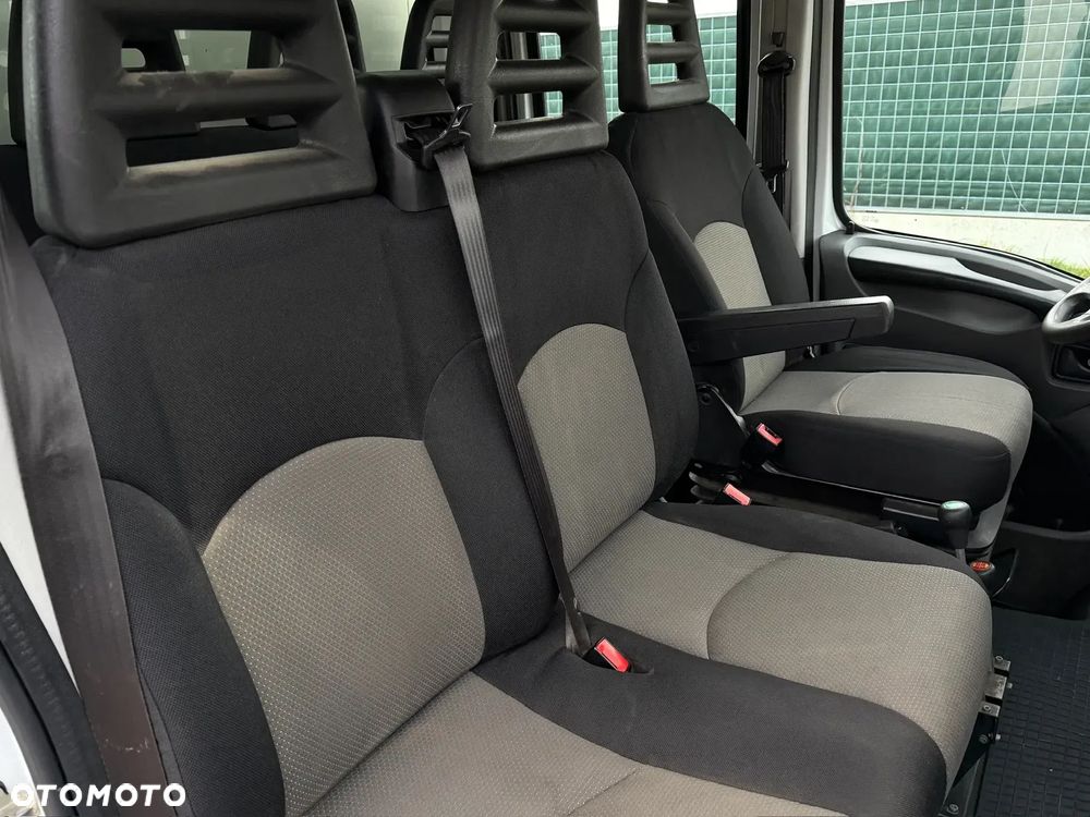Iveco DAILY  4X4 SALON PL  1 WŁAŚCICIEL 100% BEZWYPADKOWE DOKA  7-OS - 23