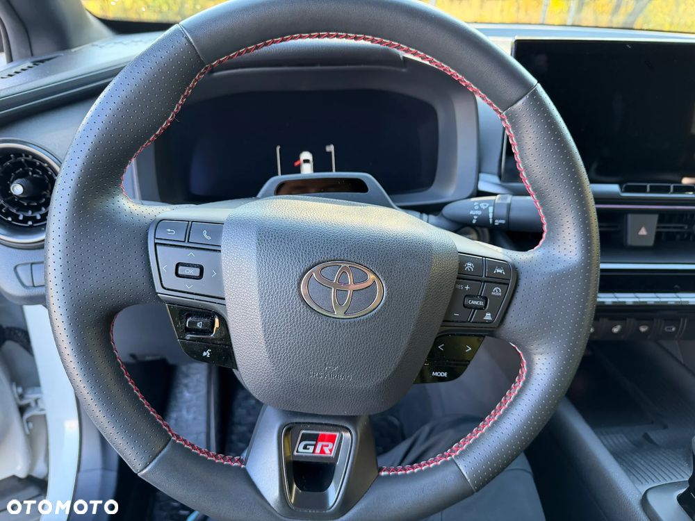 Toyota C-HR - 14