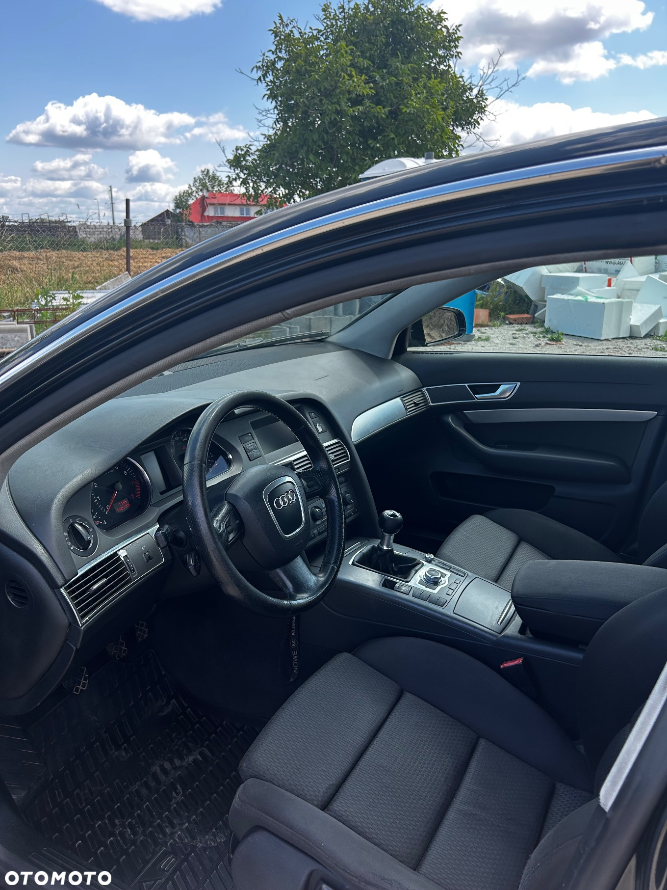 Audi A6 2.4 - 12